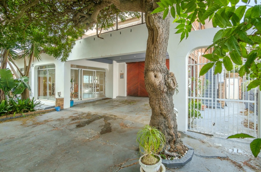 6 Bedroom Property for Sale in Kommetjie Western Cape